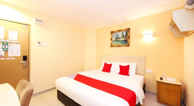 Люкс Deluxe Super OYO 635 Seven Days Hotel