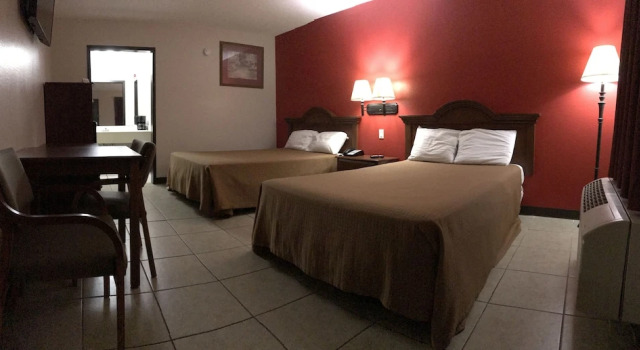 Четырёхместный номер Standard Relax Inn McRae