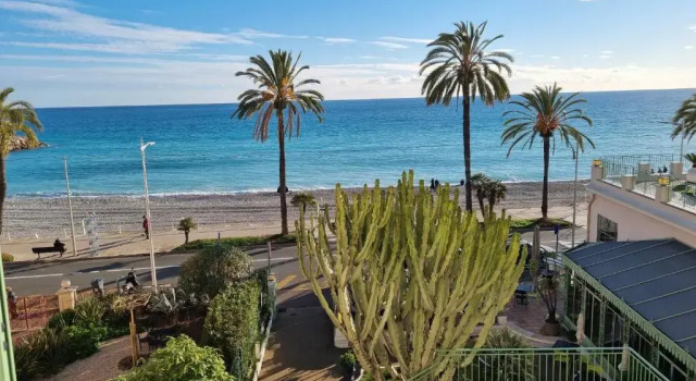 Двухместный номер Standard с видом на море Hôtel Vendôme Menton