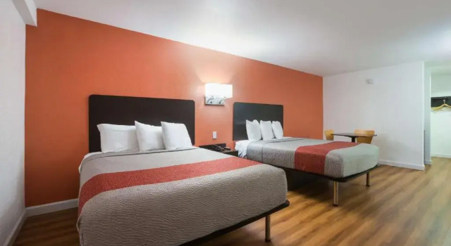 Четырёхместный номер Standard Motel 6-Suwanee, GA - Gwinnett Center