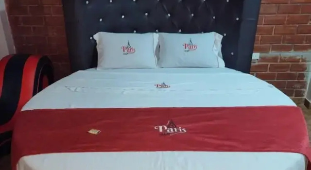 Klassisk  værelse Hostal Paris M&P 3