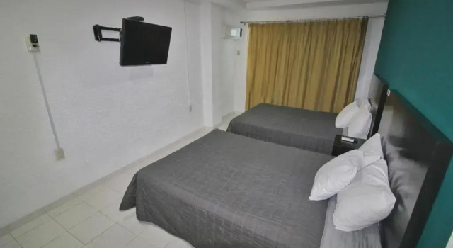 Четырёхместный номер Standard EMS Hoteles Boca del Río