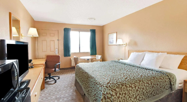 Двухместный номер Deluxe Days Inn by Wyndham El Paso Airport East