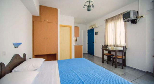 Iliana Hotel, Rezerwuj Hotel Hotele w Panormos z parkingiem, Parking
