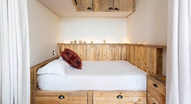Rustic River Court, Забронировать Отель Лондонский Сити Лондон, рядом с Роупел-стрит