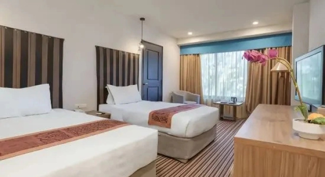Семейный люкс Kenari Tower Hotel