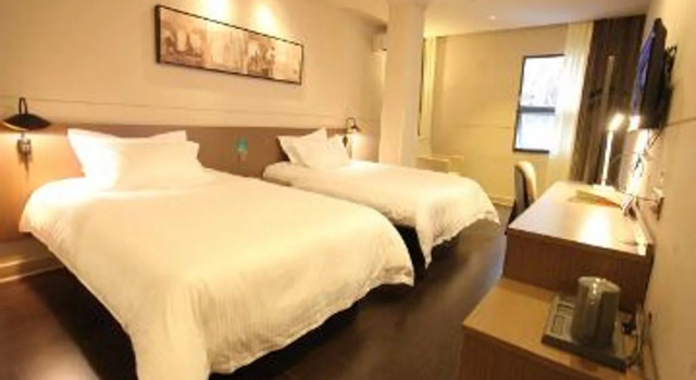 Jinjiang Inn Style Shiyan Checheng West Road Branch, Prenota Hotel Hotel a Hubei con parcheggio, Parcheggio