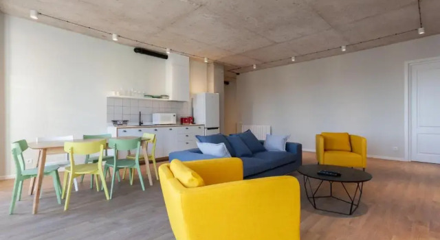 Апартаменты Spacious 3 BedroomR and 2 balcony Apartment in the city center