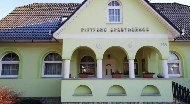 Bóbita Apartmanház, Buchen Sie Hotel SPA-Hotels in Hewesch, SPA