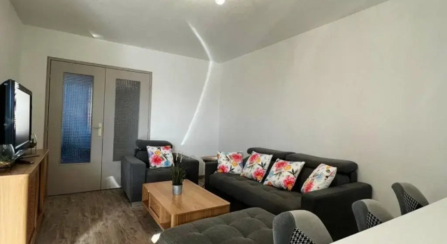 Appartement de 3 chambres avec vue sur la ville terrasse amenagee et wifi a Carpentras, Забронировать Апартаменты/квартира Карпантра Mont Ventoux, рядом с Musée Duplessis