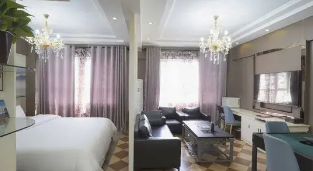 Люкс Deluxe Tianmai Business Hotel (Urumqi South Railway Station Branch)
