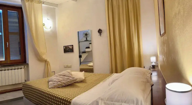 Panoramic Townhouse Casa del Borgo, Book Hotel Chiusanico Ligurien