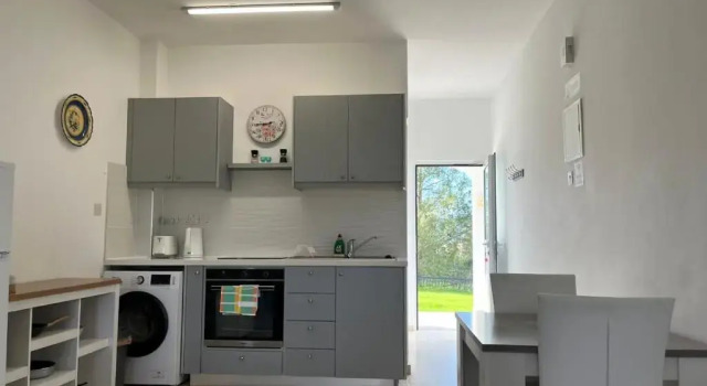 Номер Standard White House studio with sea view and parking