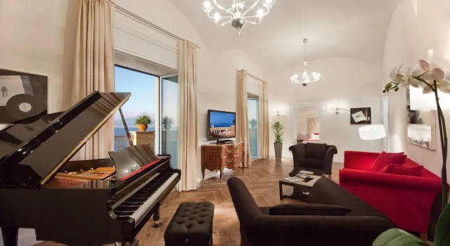 Люкс Dalla Grand Hotel Excelsior Vittoria