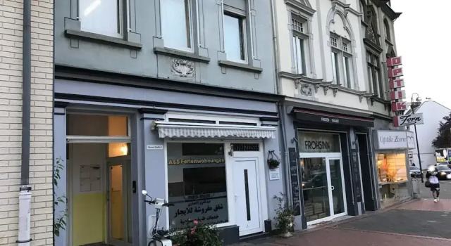 A&S Hostel 9, Забронировать Хостел Хостелы Бонна, рядом с Оздоровительный центр Курфюрстенбад, Хостел