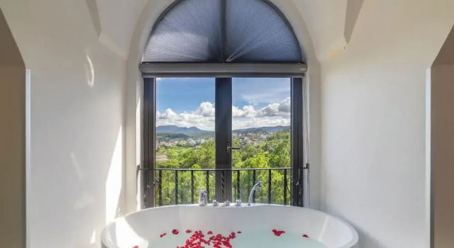 Номер Premier TP Dalat Hotel