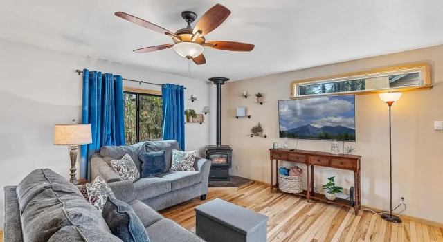 Pawnee Flagstaff 3 Bedroom Home by RedAwning, Book Feriehus Mountainaire Arizona