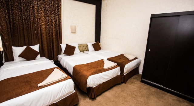 Трёхместный номер Standard Teeba Palace Hotel