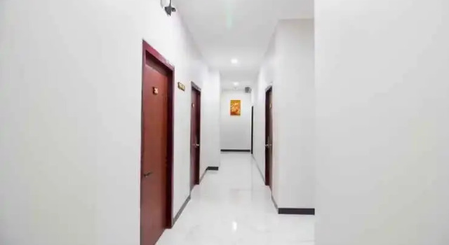 Malioboro House, Rezerwuj Hotel Hotele w Gondomanan z parkingiem, Parking