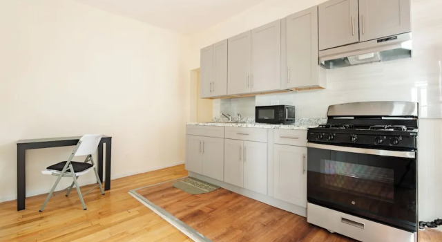 Номер Economy Empire Blvd Guest House