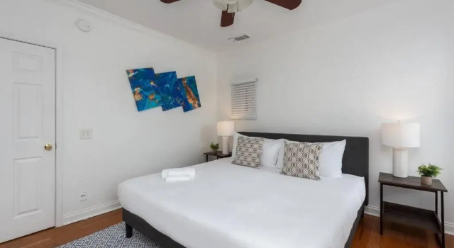Trendy 3br Tiffany Retreat, Book Hotel Saint Louis Missouri