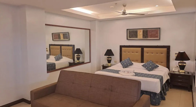 Семейный номер Standard с балконом Wild Orchid Resort