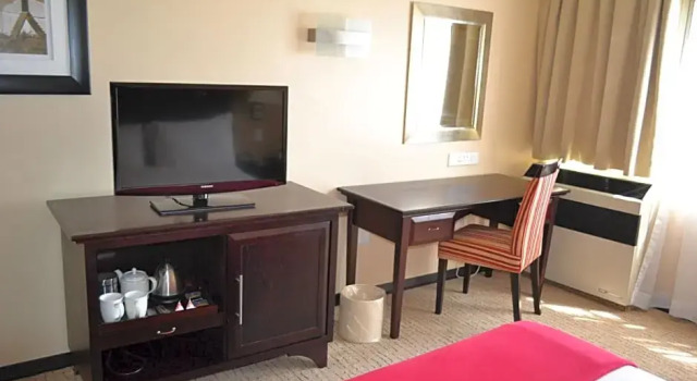 Четырёхместный номер Standard Southern Sun Pretoria