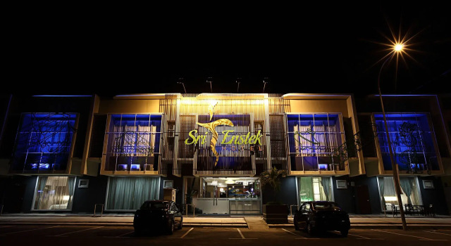Sri Enstek Hotel, Rezerwuj Hotel Labu Negeri Sembilan