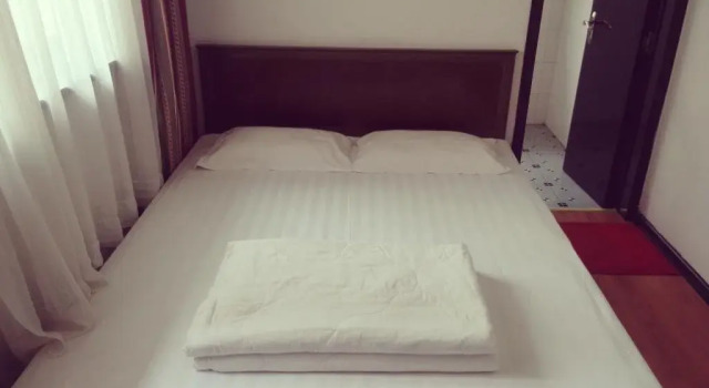 Beidaihe Shanlianju Homestay, Rezerwuj Hotel Hotele i noclegi w Beidaihe, Hotel