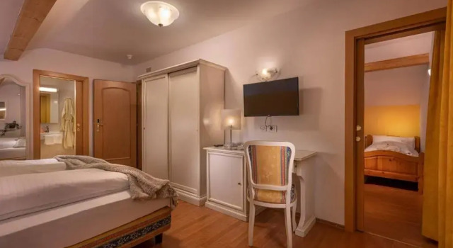 Семейный номер Standard с балконом Hotel Bad Salomonsbrunn