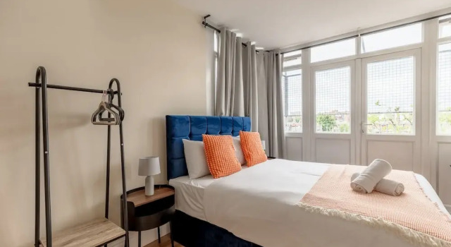 Студия Superior Warm Apartments in Queensway