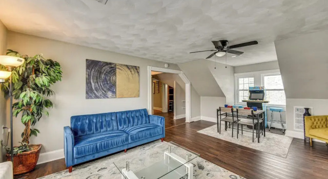 Коттедж Walk to River & Downtown: Portsmouth Apartment!