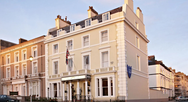 Invicta Hotel Plymouth, Забронировать Отель Плимут Девон, рядом с Cathedral Church of St Mary and St Boniface