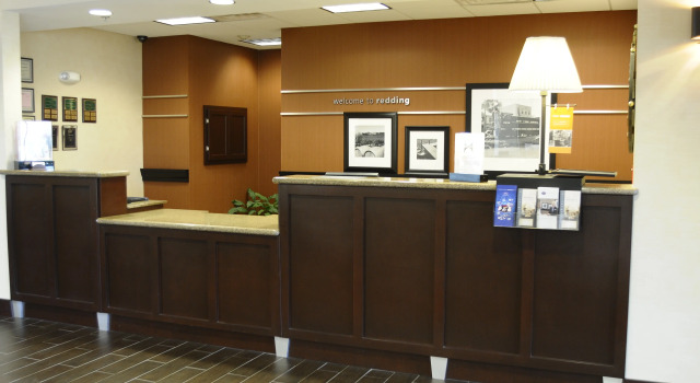 Hampton Inn & Suites Redding