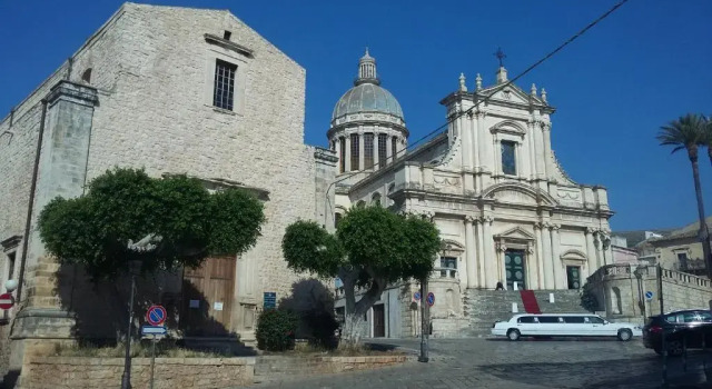 mansarda vista mare tra i luoghi di Montalbano