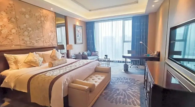 Номер Executive HUALUXE Leshan by IHG