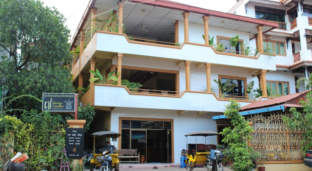 Seven Candles Guesthouse