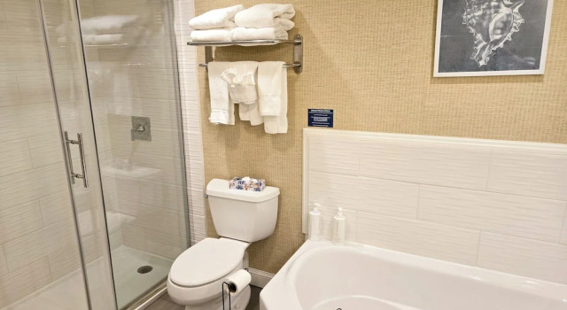 Номер Grand Kings Port Inn