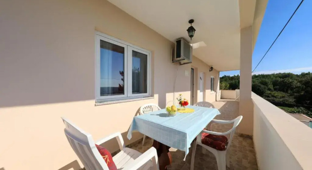 Apartments Luca