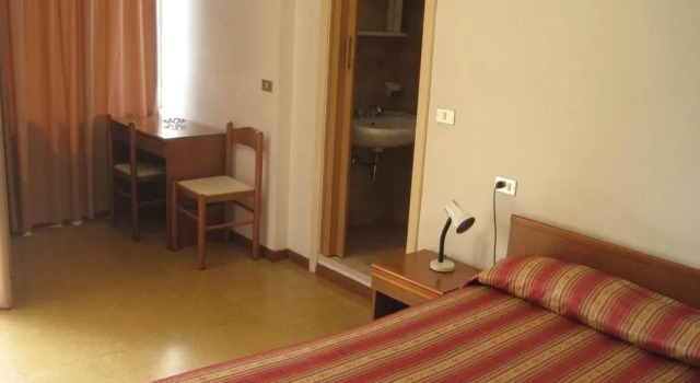 Albergo Villa Lori, Забронировать Вилла Коттеджи Лимоне-суль-Гарды, рядом с Bike Path Limone sul Garda, Коттедж