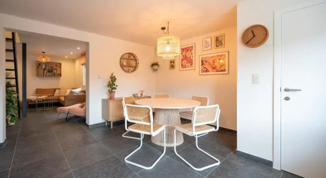 Beautiful House with Hottub Near Sea And Bruges, Rezerwuj Hotel Hotele w Bruksela z parkingiem, Parking