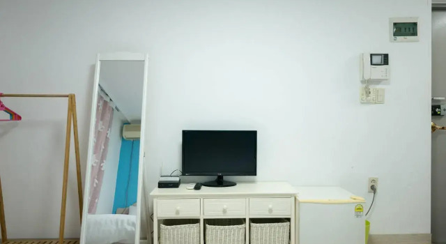 Doors Guesthouse Hongdae, Забронировать Отель Мапхогу Сеул, рядом с Магазин Butter zakka