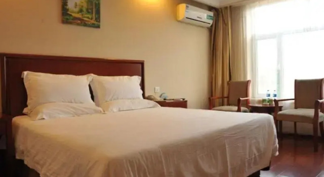 GreenTree Inn Hebei Zhangjiakou Xuanhua Bus Station Shell Hotel