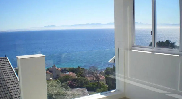 Penguinden - Private Villa with Sea Views, Забронировать Отель Отели Cape Peninsula с парковкой, Парковка