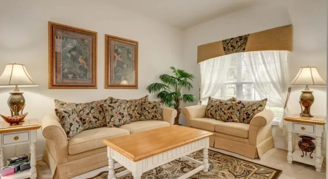 South Facing Pool No Rear Neighbors Game Room! 5 Bedroom Home, Book Hotel Hoteller i Four Corners med pool, Swimmingpool