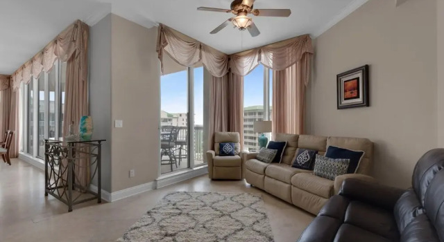 St Maarten Penthouse 1, Book Hotel Destin Emerald Coast