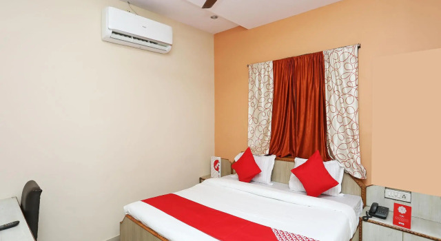 OYO 14711 Hotel Natraj