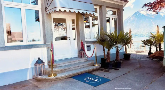 Boutique Hotel Niesenblick - direkt am Thunersee gelegen mit SELF CHECK IN & digitaler Rezeption, Buchen Sie Boutique Oberhofen am Thunersee Region Thun