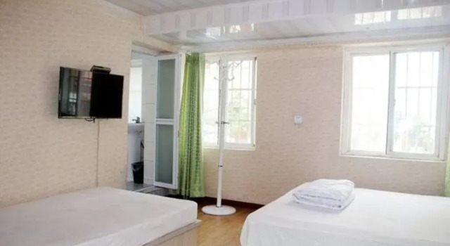Island Hostel