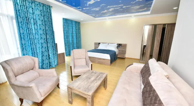 Полулюкс Hotel Skyline Batumi